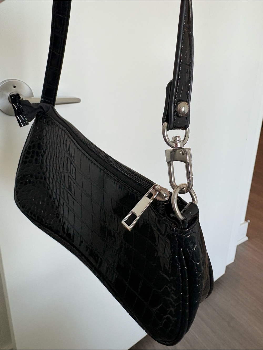 Black Croc-Effect shoulder bag - Picture 4 of 6